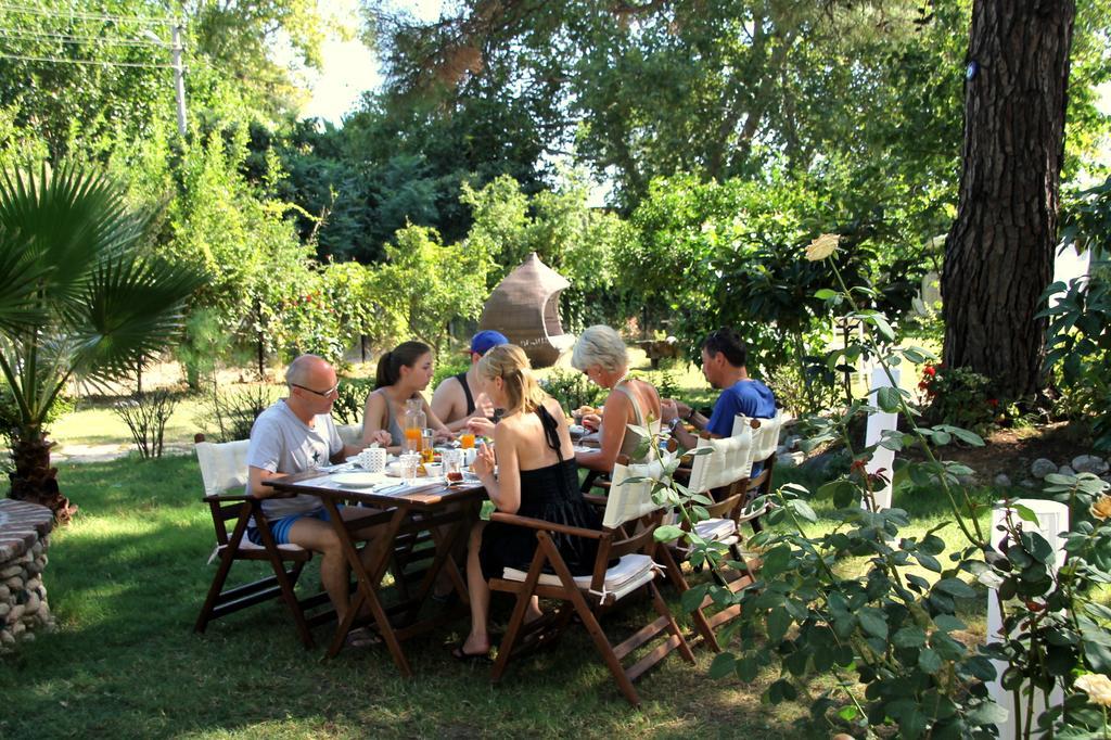 Defne Pension Çıralı Exterior foto